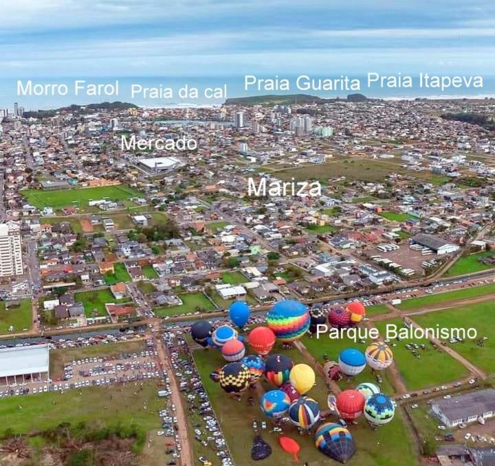 Kitnet K1 Em Torres-Rs - Na Mais Bela Praia Gaucha - Cozinha - Banheiro - Ar Condicionado - Smart Tv 32' - Wi-Fi - Anfitria Superhost No Bnb Ngoại thất bức ảnh