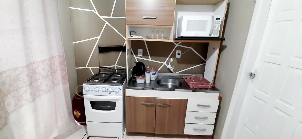 Kitnet K1 Em Torres-Rs - Na Mais Bela Praia Gaucha - Cozinha - Banheiro - Ar Condicionado - Smart Tv 32' - Wi-Fi - Anfitria Superhost No Bnb Ngoại thất bức ảnh