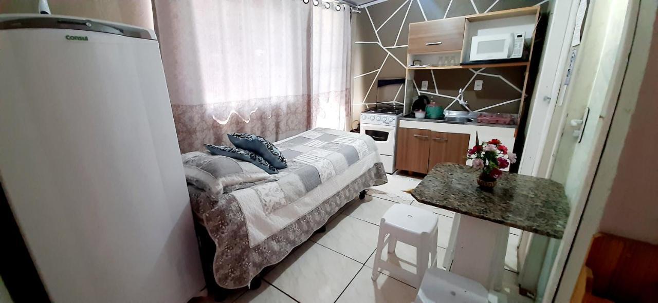 Kitnet K1 Em Torres-Rs - Na Mais Bela Praia Gaucha - Cozinha - Banheiro - Ar Condicionado - Smart Tv 32' - Wi-Fi - Anfitria Superhost No Bnb Ngoại thất bức ảnh