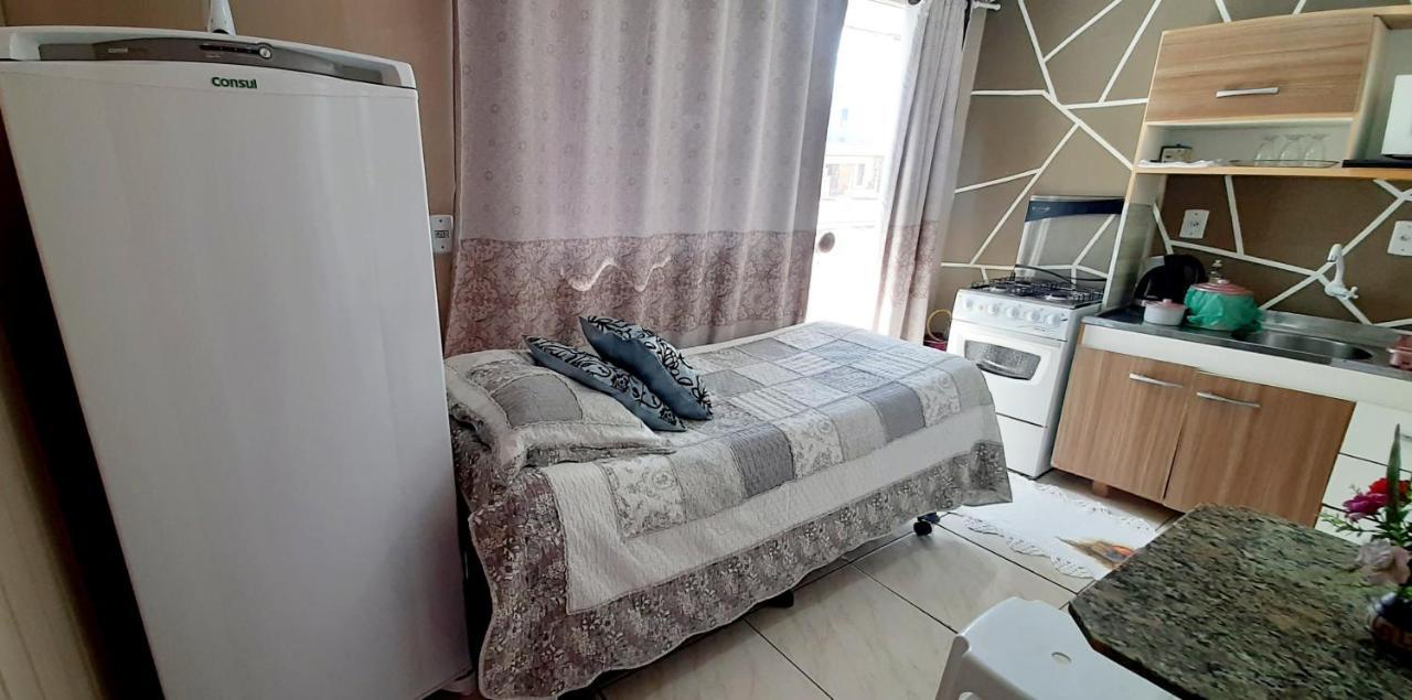 Kitnet K1 Em Torres-Rs - Na Mais Bela Praia Gaucha - Cozinha - Banheiro - Ar Condicionado - Smart Tv 32' - Wi-Fi - Anfitria Superhost No Bnb Ngoại thất bức ảnh