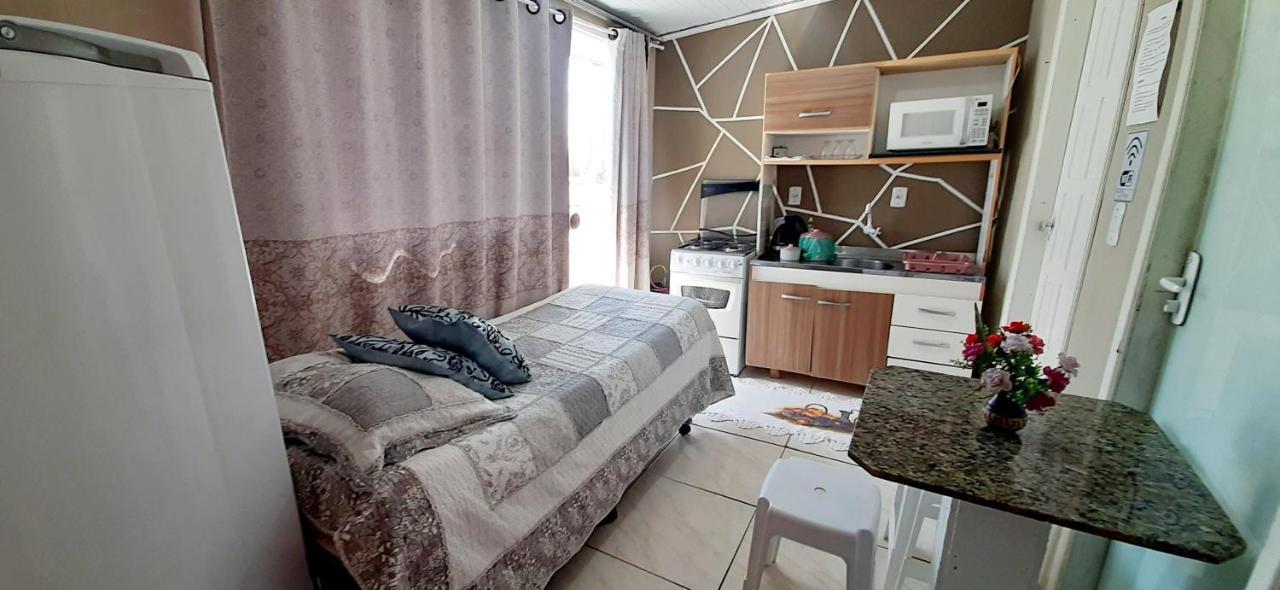 Kitnet K1 Em Torres-Rs - Na Mais Bela Praia Gaucha - Cozinha - Banheiro - Ar Condicionado - Smart Tv 32' - Wi-Fi - Anfitria Superhost No Bnb Ngoại thất bức ảnh