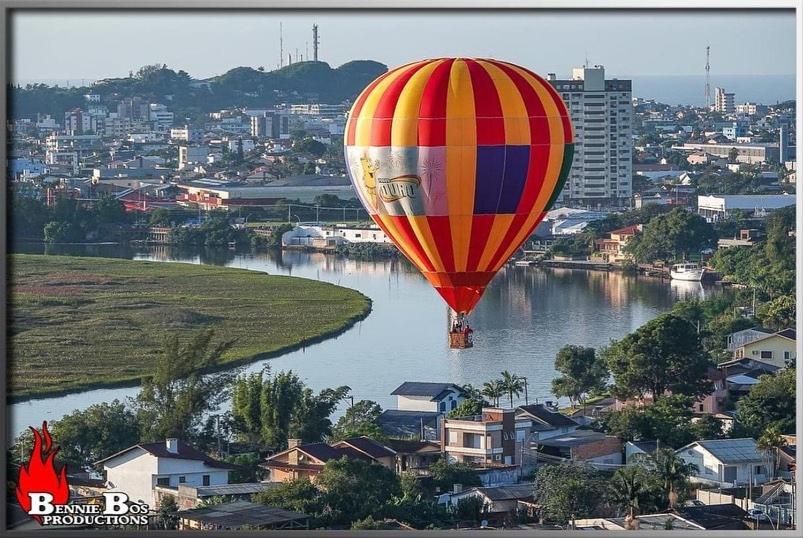 Kitnet K1 Em Torres-Rs - Na Mais Bela Praia Gaucha - Cozinha - Banheiro - Ar Condicionado - Smart Tv 32' - Wi-Fi - Anfitria Superhost No Bnb Ngoại thất bức ảnh